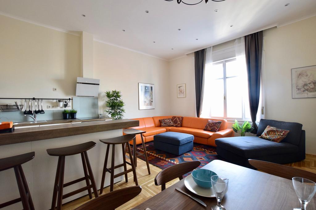 Luxury Apartment by Hi5 - Király street Suite Budapeste Exterior foto